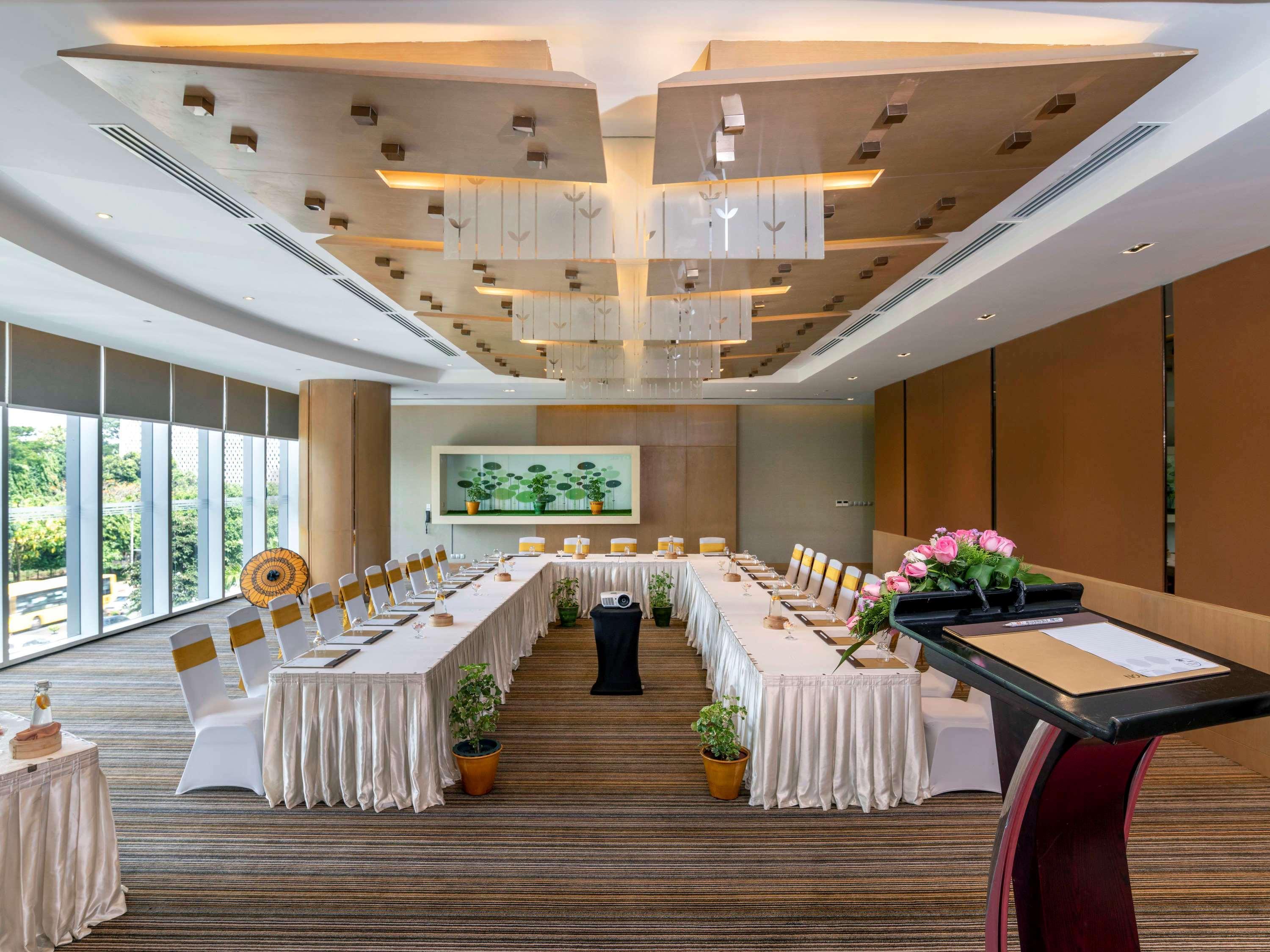 Novotel Yangon Max Dış mekan fotoğraf