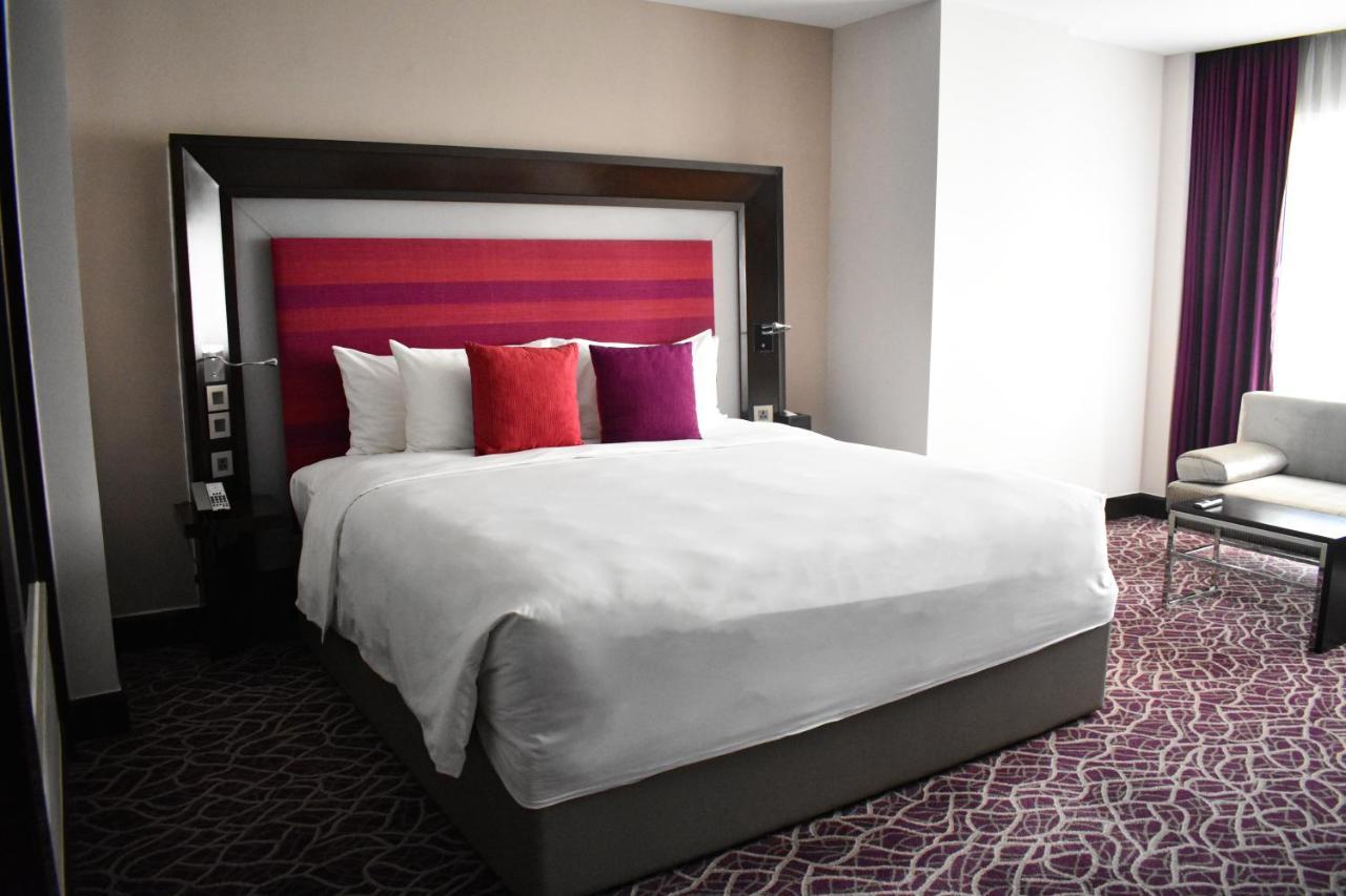 Novotel Yangon Max Dış mekan fotoğraf
