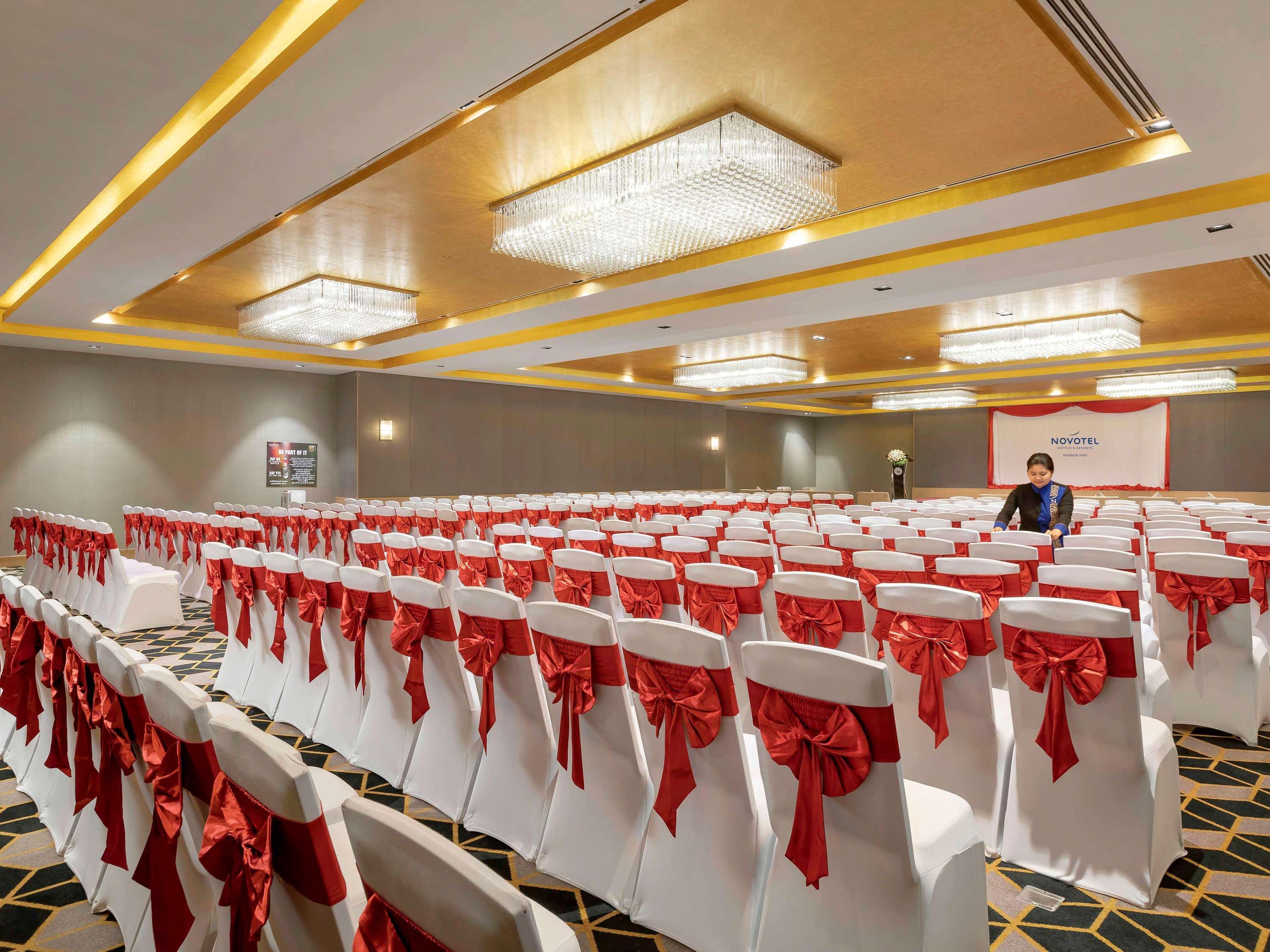 Novotel Yangon Max Dış mekan fotoğraf