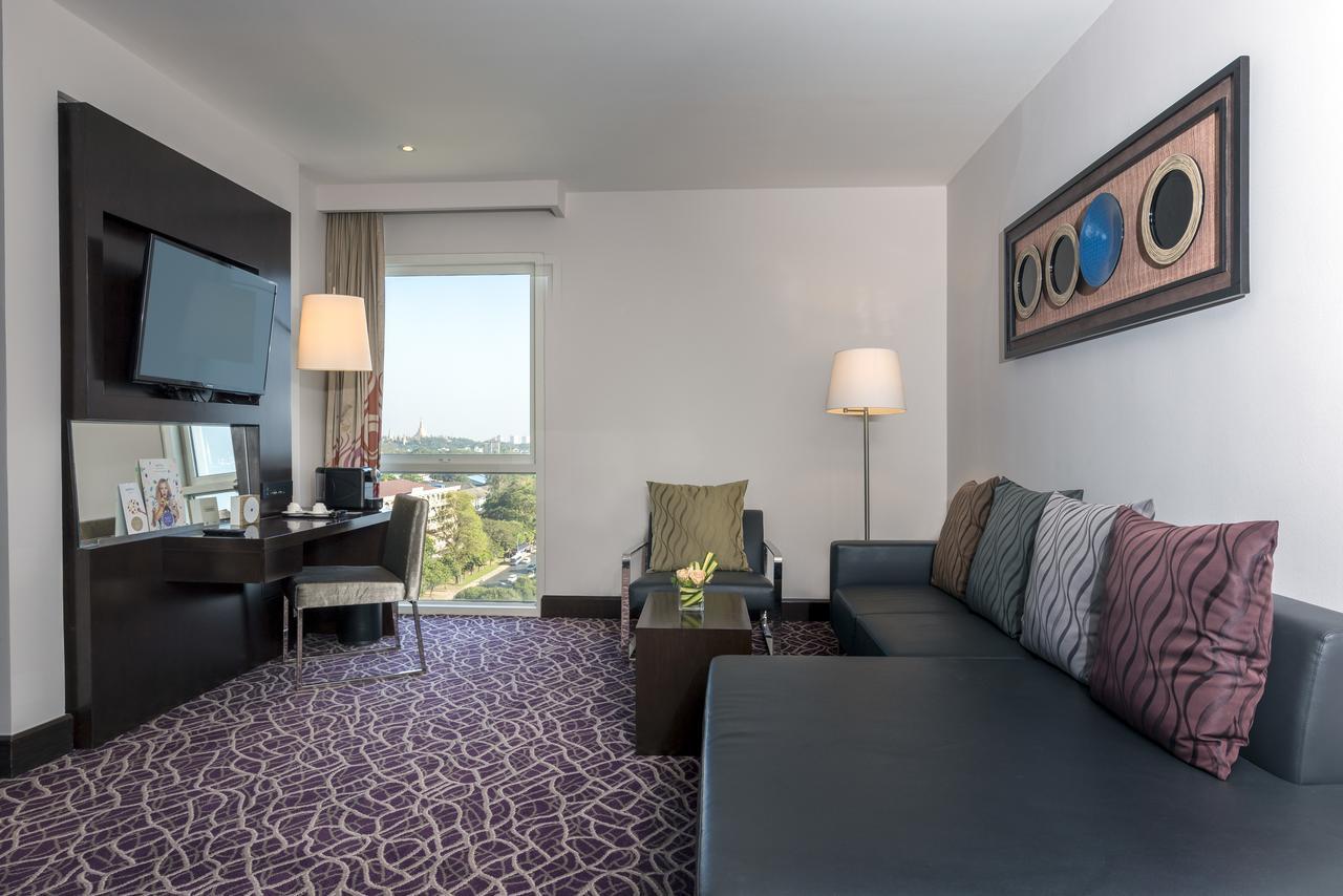 Novotel Yangon Max Dış mekan fotoğraf
